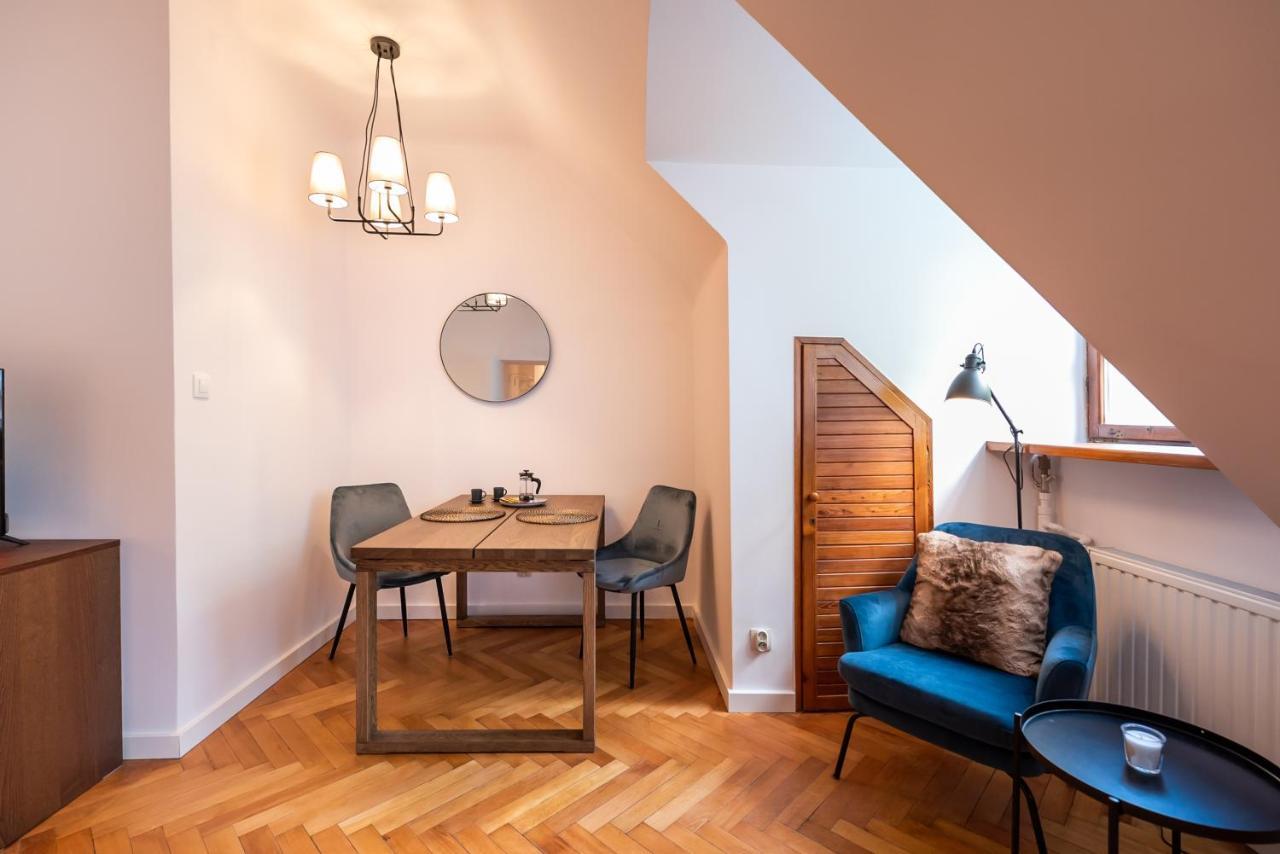 ורשה Comfortable Old Town Apartment מראה חיצוני תמונה
